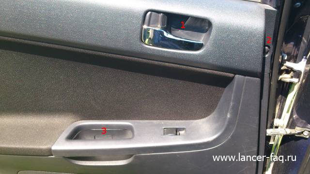 Снятие обшивки задней двери Mitsubishi Lancer X